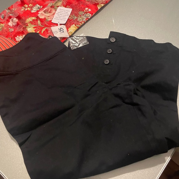 Cropped pants ⭐️10for$10.00 - Picture 2 of 9